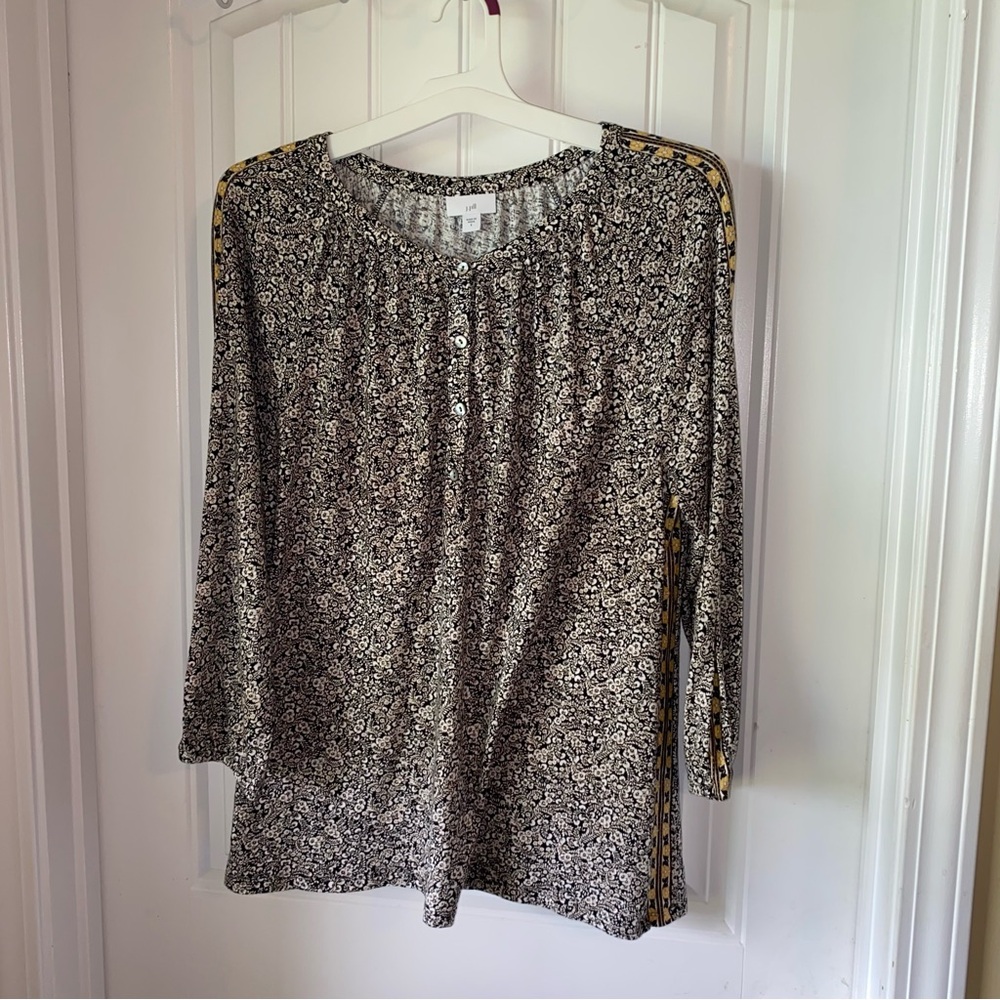 J Jill blouse womens Size small multi colored flowers contrasting down sleeve
